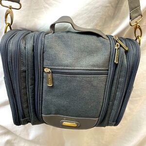 Mr. Sleek Gray Men's travel/toiletry Shoulder Bag  sz 11x13x5